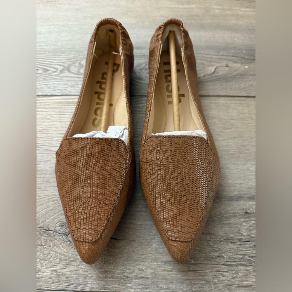 NWT Hush Puppies Hazel Pointe shoes